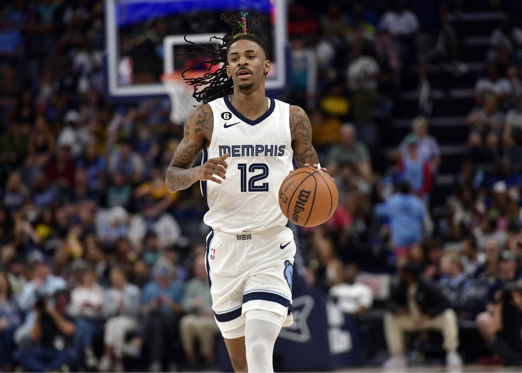 Grizzlies ยังคงเป็นผู้นำโดยมี 5 จาก 18 สามพอยน์เตอร์ในครึ่งแรก แจ็คสันและโมแรนต์รวมกันได้ 22 แต้ม