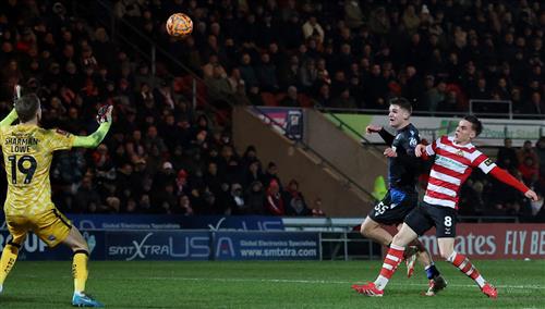 ดอนคาสเตอร์ โรเวอร์ส vs คริสตัล พาเลซ