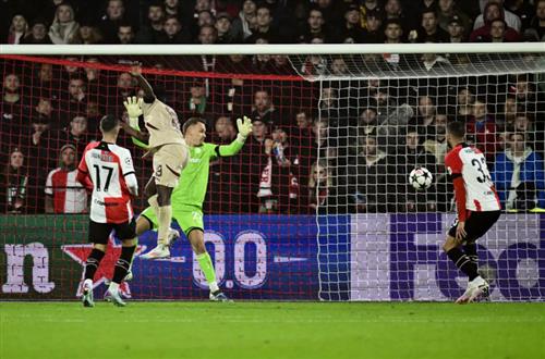 เฟเยนูร์ด vs เร้ดบูลล์ ซัลซ์บวร์ก