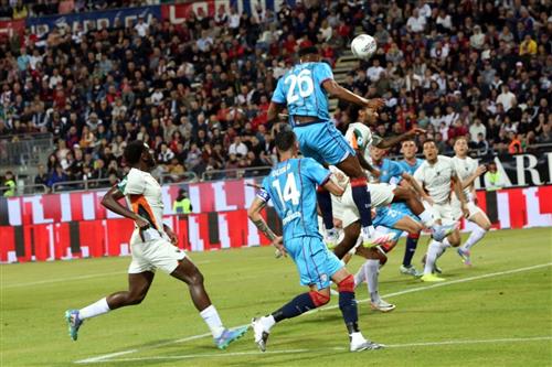 กาญารี่ vs เวนิส