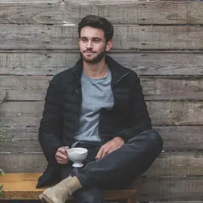 6686体育钻石作者Claire