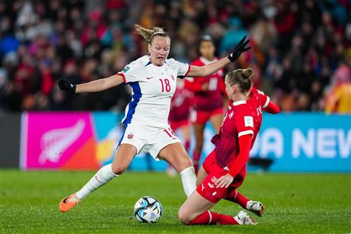 ผู้หญิงนอร์เวย์ vs ผู้หญิงฟิลิปปินส์