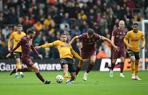 วูล์ฟส์ พบ แมนเชสเตอร์ ซิตี้